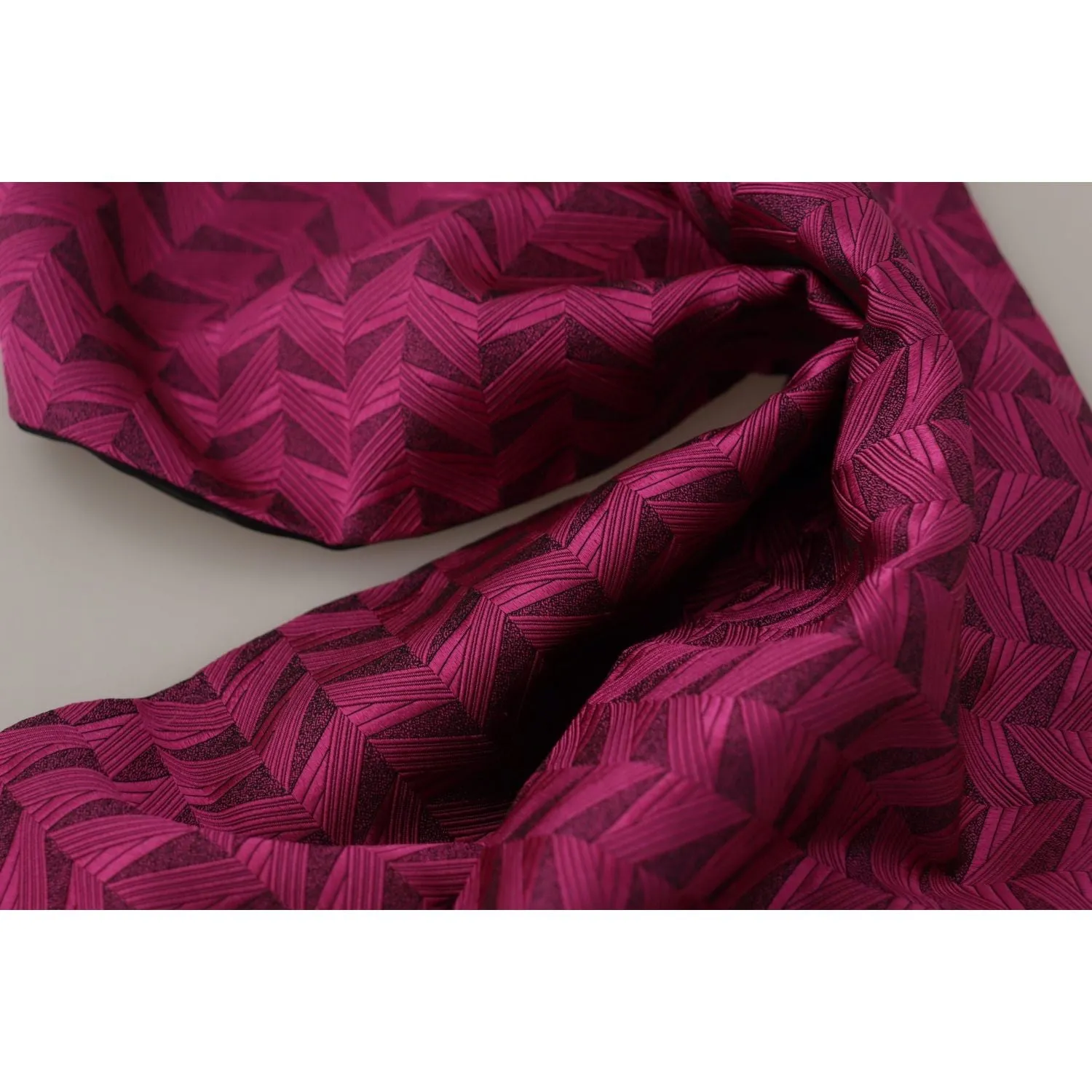 Dolce & Gabbana Elegant Magenta Silk Men's Scarf Wrap