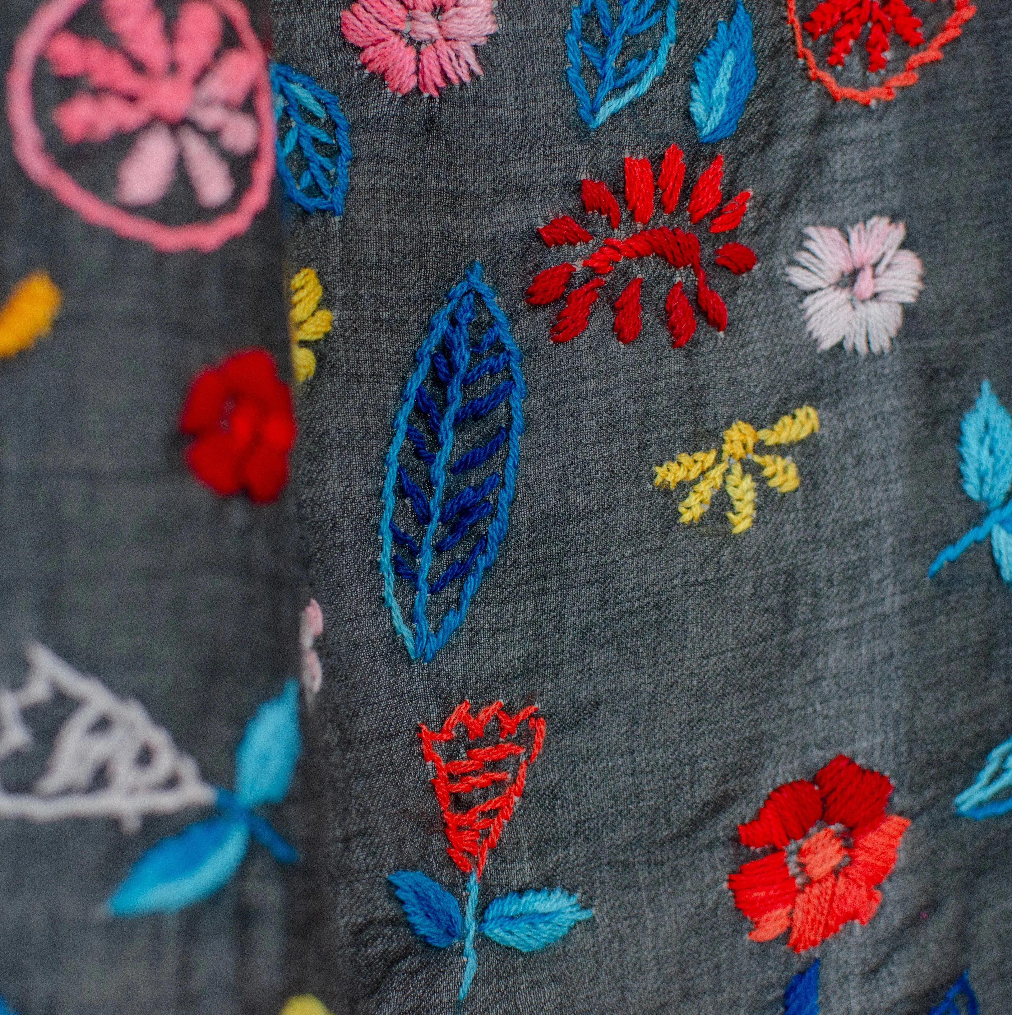 'Florita' Hand-embroidered Scarf