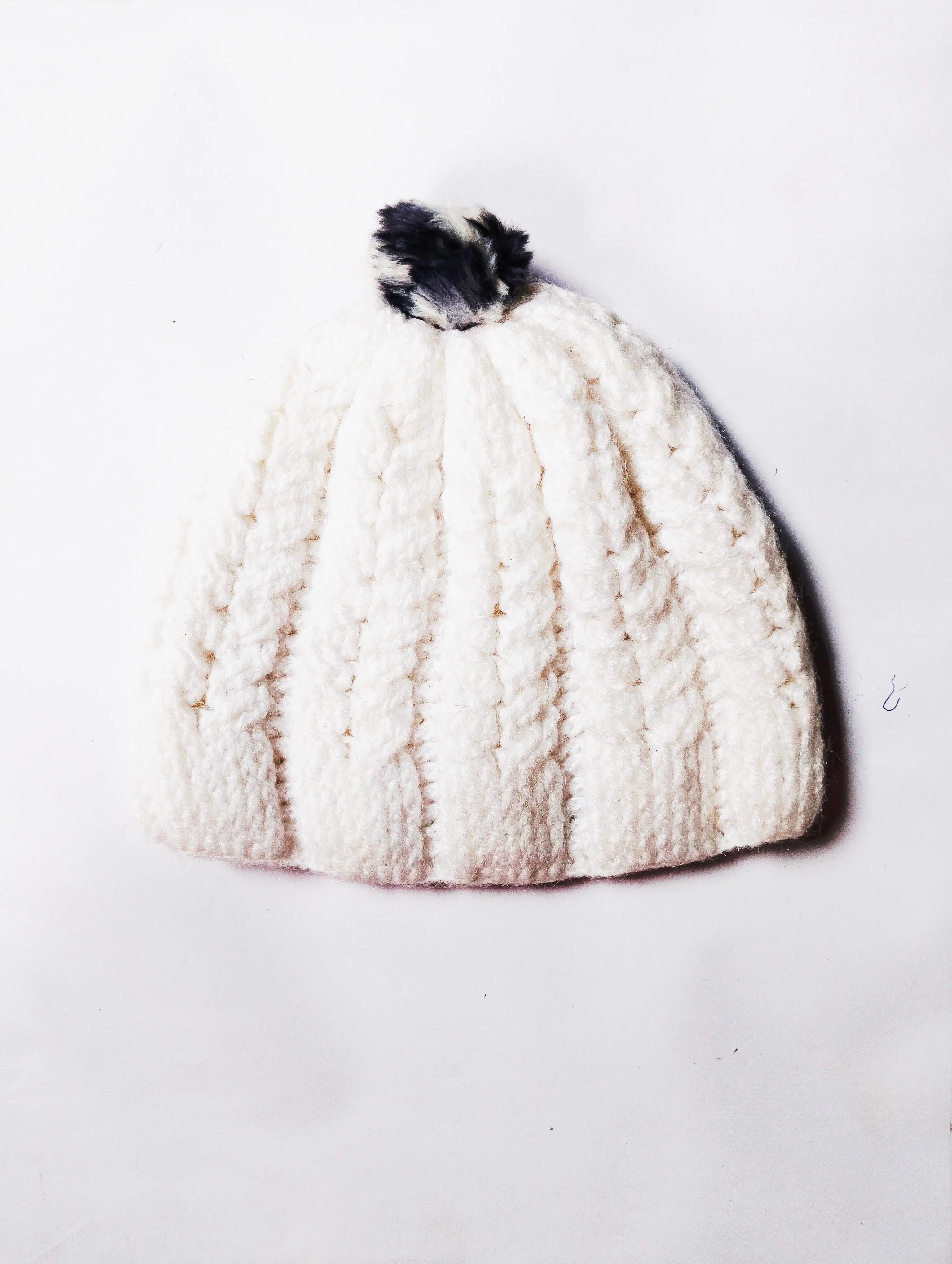 Graminarts Beautiful Woollen White Handmade Cap For ( 5 - 7 Year ) Kids