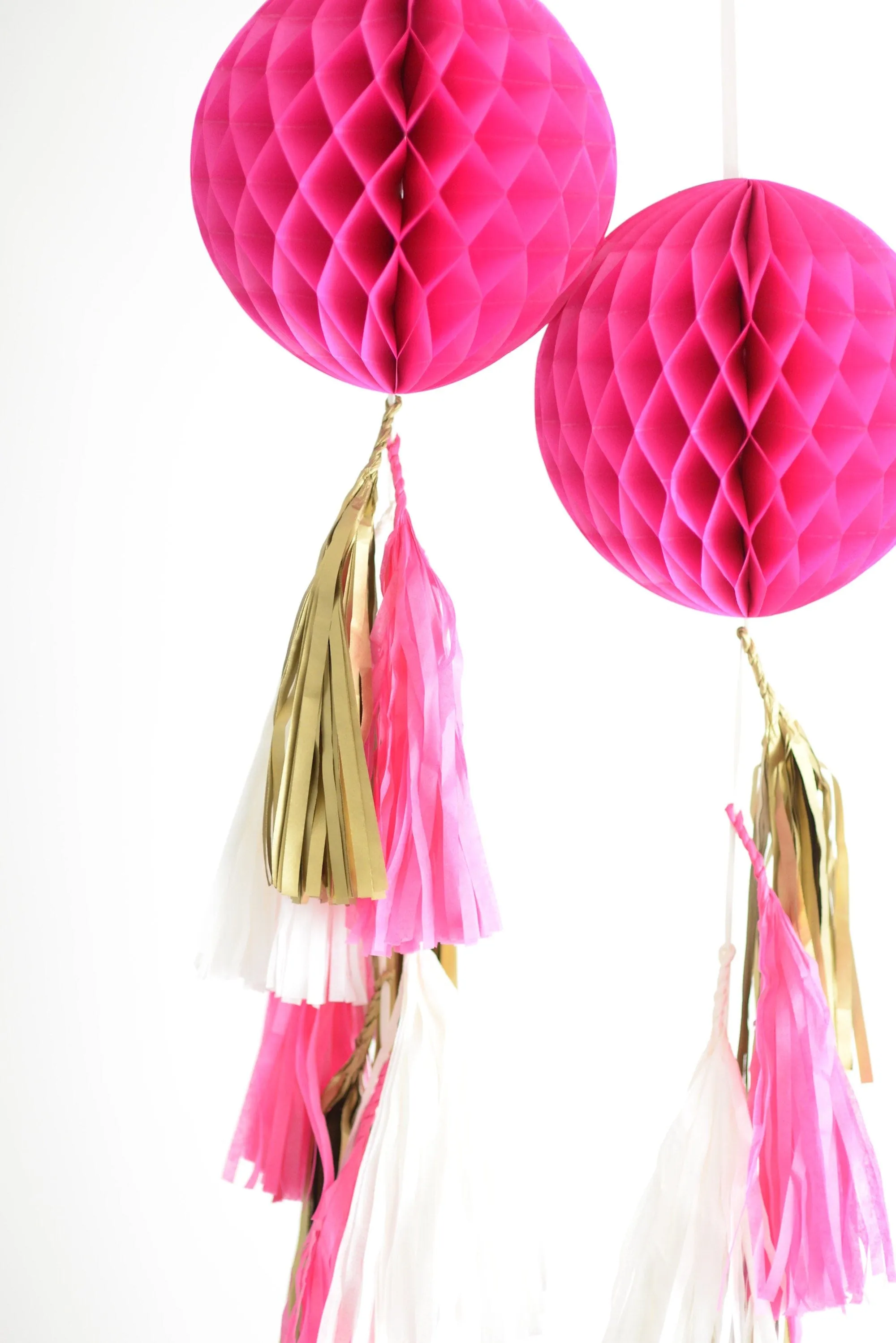 Paper Honeycomb ball with tassel tail - custom color