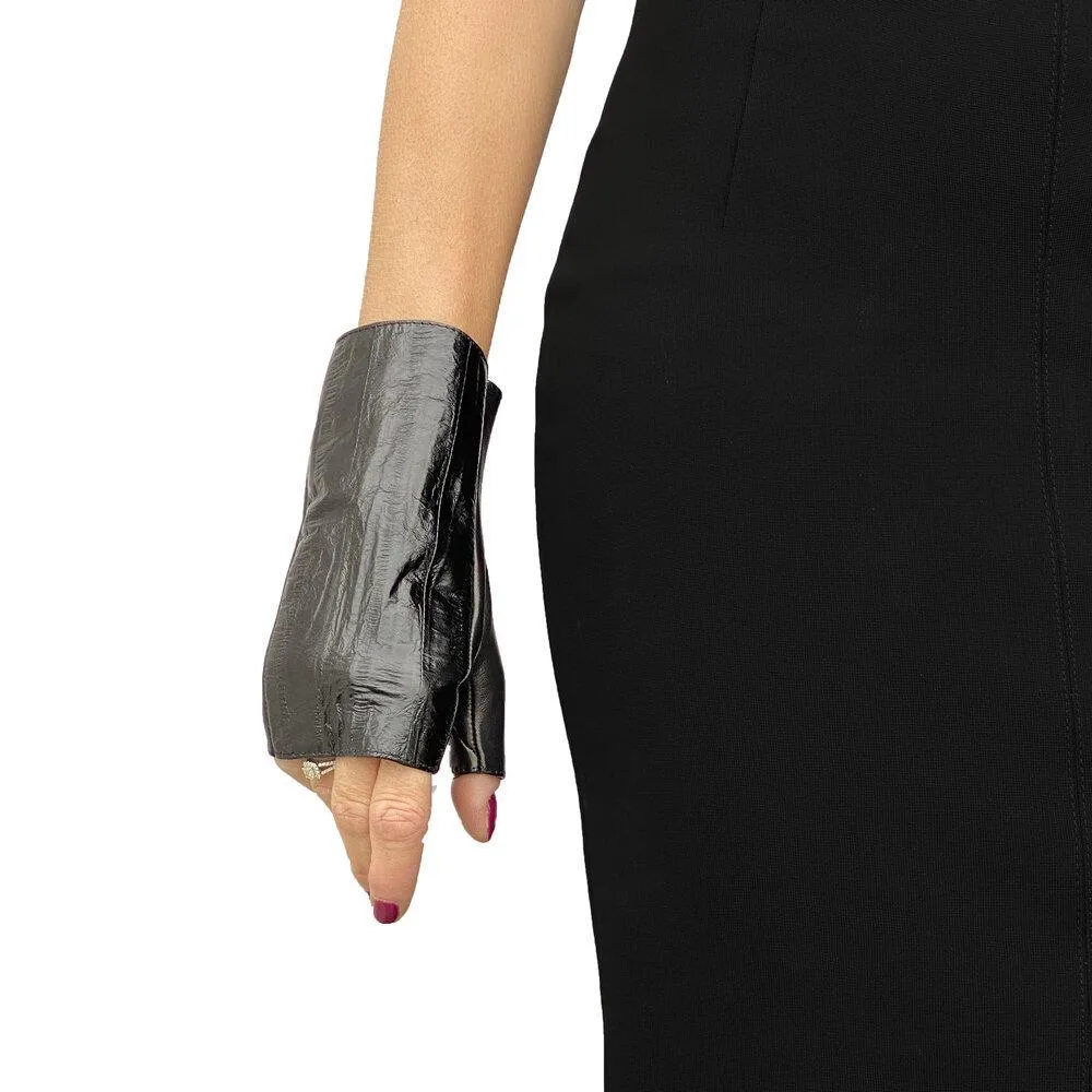 Ruby Cuff - Women's Fingerless Leather Gloves