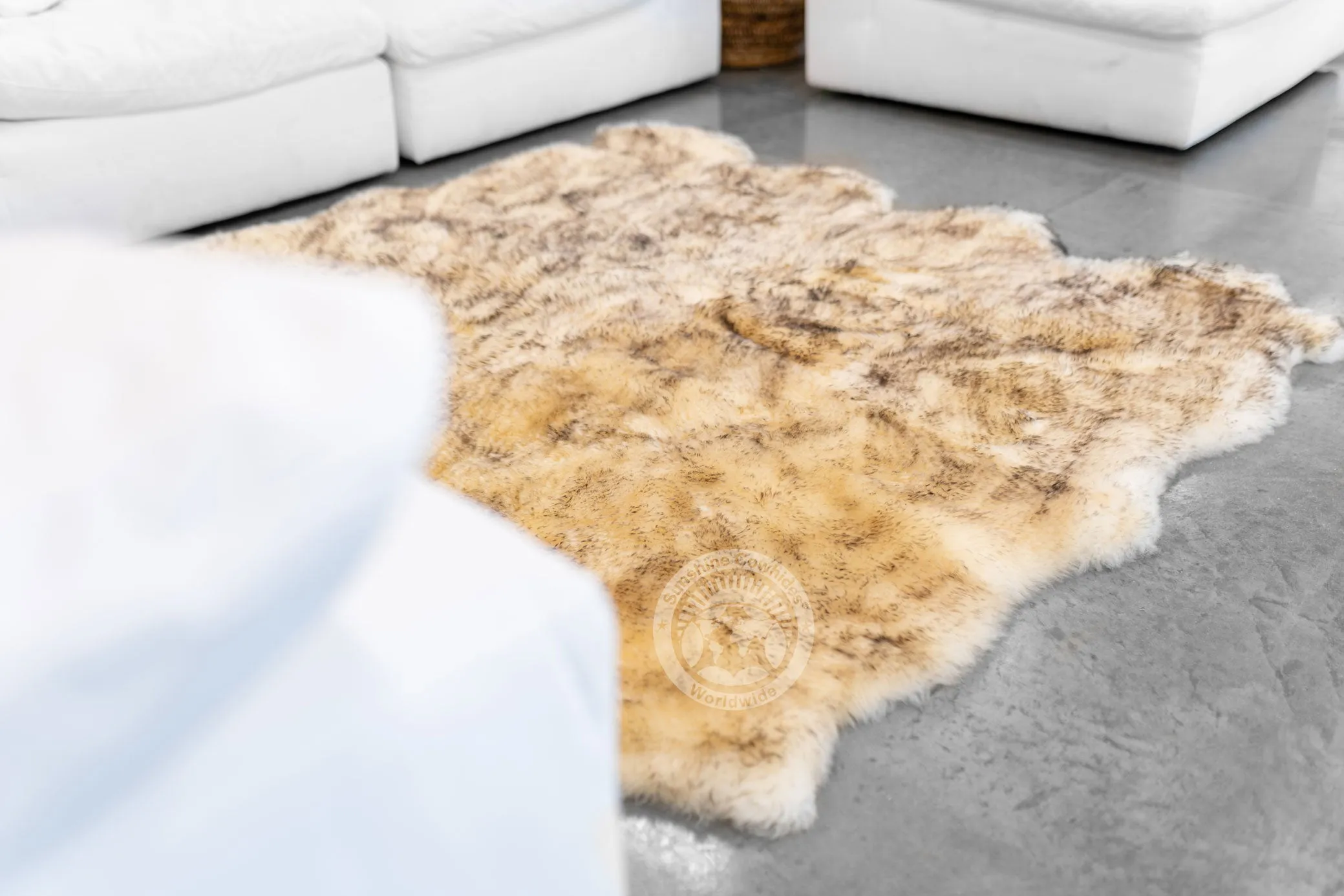 Sheepskin Rug - Exotic Grey Tipped - 6x6'